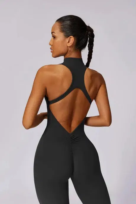 Lysandra – High-neck zip – Modern activewear suit