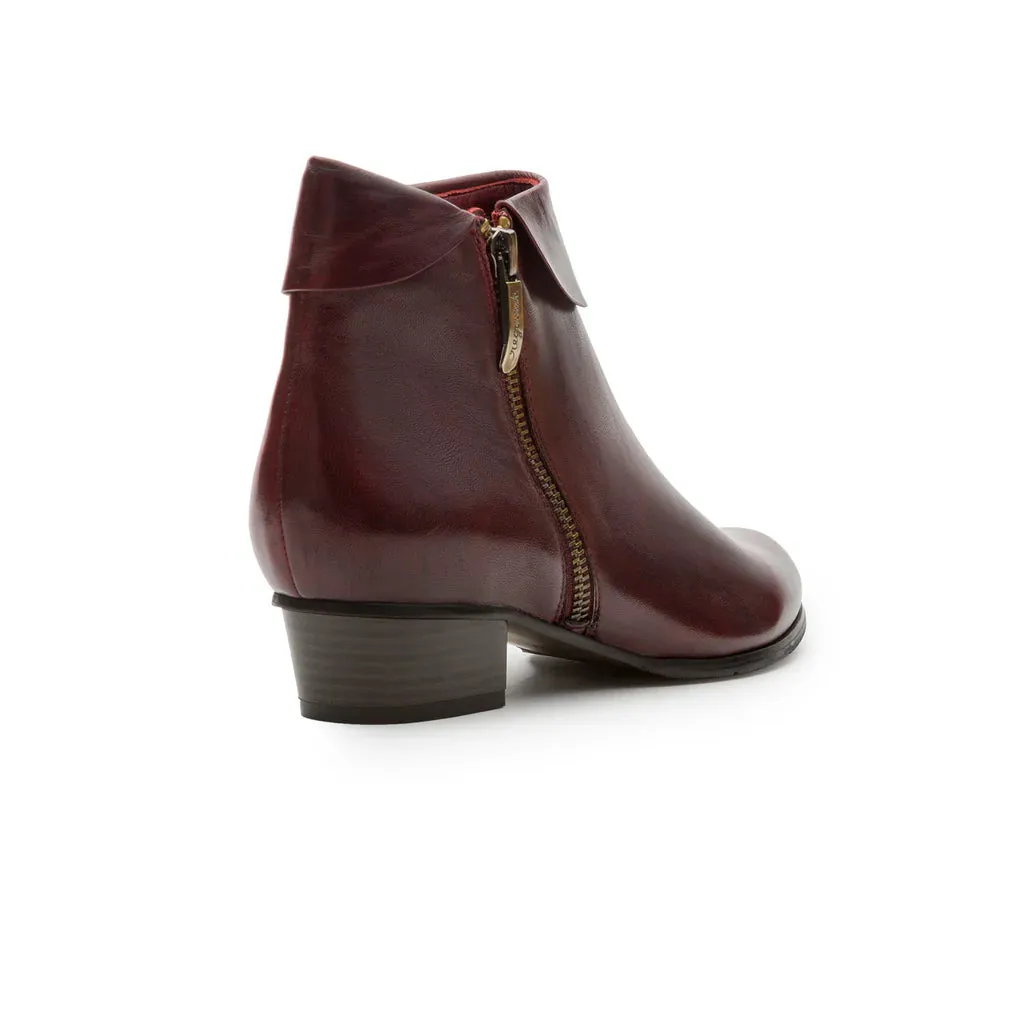 Regarde Le Ciel Stefany-03 008 Sangria Glove Leather Womens Stylish Low Heeled Zip Up Boots