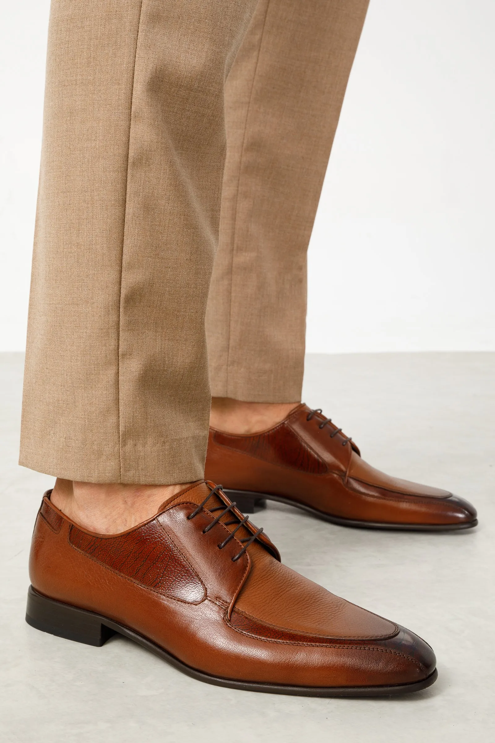 The Gardi Tan Leather Derby Men Shoe